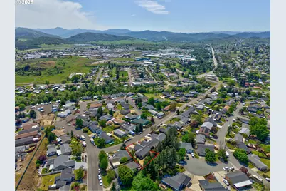 356 Dark Horse St, Roseburg, OR 97471 - Photo 45