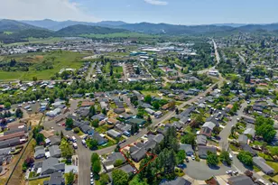 356 Dark Horse St, Roseburg, OR 97471 - Photo 45