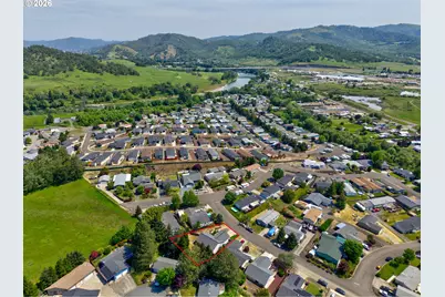 356 Dark Horse St, Roseburg, OR 97471 - Photo 47