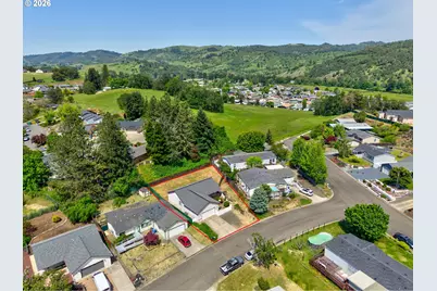 356 Dark Horse St, Roseburg, OR 97471 - Photo 39