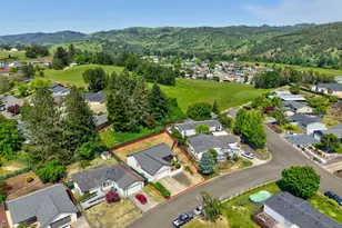 356 Dark Horse St, Roseburg, OR 97471 - Photo 39
