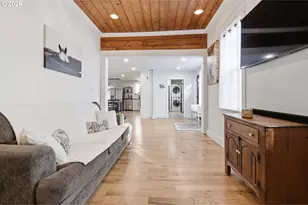 2695 Dillow Dr, West Linn, OR 97068 - Photo 9