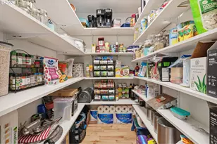 2695 Dillow Dr, West Linn, OR 97068 - Photo 21