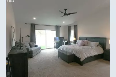 13422 SW Airfield Ln, Culver, OR 97734 - Photo 21