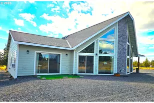 13422 SW Airfield Ln, Culver, OR 97734 - Photo 5