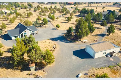 13422 SW Airfield Ln, Culver, OR 97734 - Photo 41