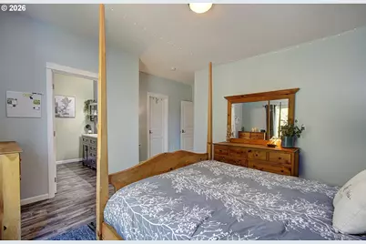 33940 SE Erika Ct, Scappoose, OR 97056 - Photo 23