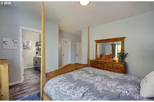 33940 SE Erika Ct, Scappoose, OR 97056 - Photo 23