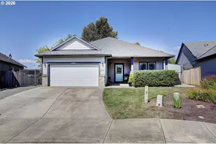 33940 SE Erika Ct, Scappoose, OR 97056 - Photo 1