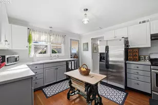 200 Irving Rd, Eugene, OR 97404 - Photo 11