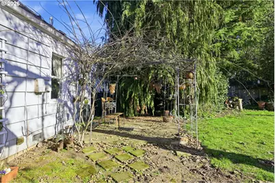 200 Irving Rd, Eugene, OR 97404 - Photo 41