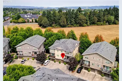 734 NE Adwick Dr, Hillsboro, OR 97006 - Photo 23