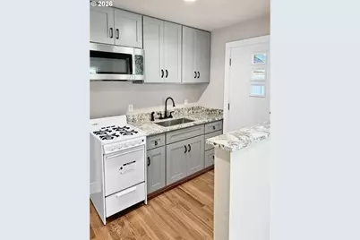 608 4th St, Springfield, OR 97477 - Photo 5