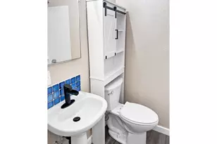 608 4th St, Springfield, OR 97477 - Photo 15