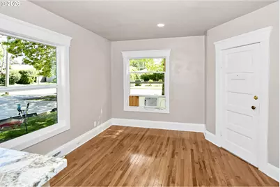 608 4th St, Springfield, OR 97477 - Photo 11