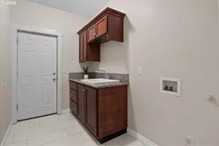 2128 Bruce St NE, Salem, OR 97301 - Photo 39