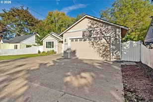 2128 Bruce St NE, Salem, OR 97301 - Photo 3