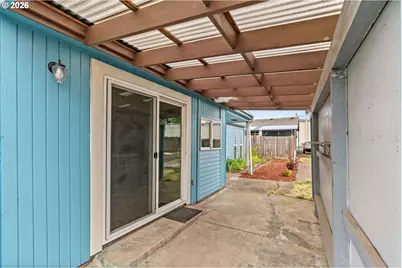 5736 A St, Springfield, OR 97478 - Photo 3