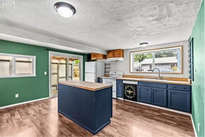 5736 A St, Springfield, OR 97478 - Photo 9