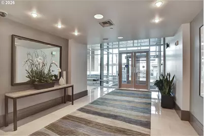 836 S Curry St #102, Portland, OR 97239 - Photo 5