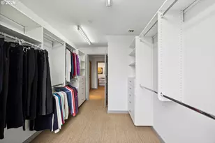 836 S Curry St, Portland, OR 97239 - Photo 25