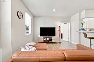 17149 SW Snowdale St, Beaverton, OR 97007 - Photo 9
