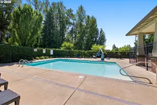 17149 SW Snowdale St, Beaverton, OR 97007 - Photo 23