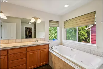 19358 Red Hawk Dr, Oregon City, OR 97045 - Photo 41