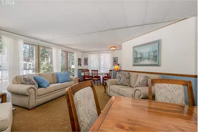 25454 Perkins Rd, Veneta, OR 97487 - Photo 9