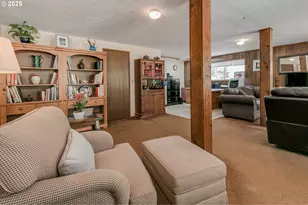 25454 Perkins Rd, Veneta, OR 97487 - Photo 7