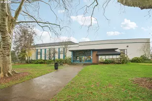 9210 N Windle St, Portland, OR 97203 - Photo 37