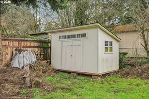 9210 N Windle St, Portland, OR 97203 - Photo 25