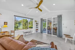 88084 Lake Point Dr, Florence, OR 97439 - Photo 11