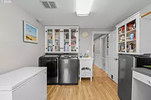 738 E 2nd Ave, Sutherlin, OR 97479 - Photo 27