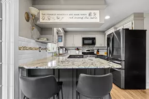 738 E 2nd Ave, Sutherlin, OR 97479 - Photo 7