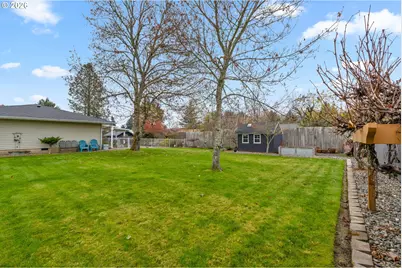 738 E Second Ave, Sutherlin, OR 97479 - Photo 41