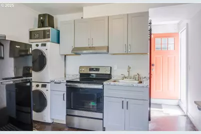 3552 NE Killingsworth St, Portland, OR 97211 - Photo 25