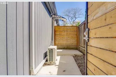 3552 NE Killingsworth St, Portland, OR 97211 - Photo 23