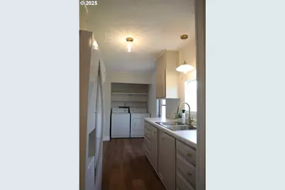 11402 SW Royal Villa Dr 144, Tigard, OR 97224 - Photo 13