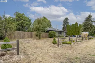 320 S 11th St, Lebanon, OR 97355 - Photo 39