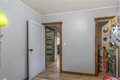 320 S 11th St, Lebanon, OR 97355 - Photo 23