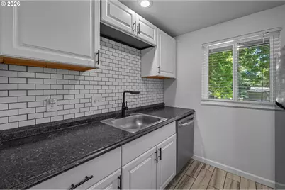 12638 NW Barnes Rd #11, Portland, OR 97229 - Photo 11