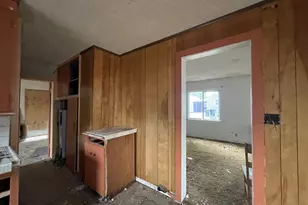 1109 4th St, Springfield, OR 97477 - Photo 7