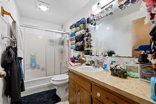 1194 R St, Springfield, OR 97477 - Photo 11