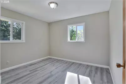 214 E 13th St, The Dalles, OR 97058 - Photo 21