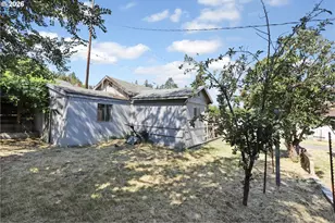 214 E 13th St, The Dalles, OR 97058 - Photo 31