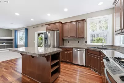 10534 SW 80th Ave, Portland, OR 97223 - Photo 17