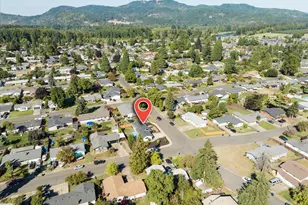 2302 Grovedale Dr, Springfield, OR 97477 - Photo 33