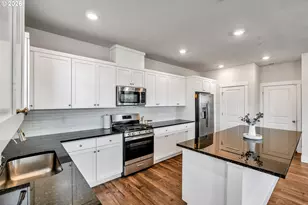 14342 SW 165th Ave, Portland, OR 97224 - Photo 13