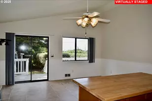 30436 Driftwood Dr, Gold Beach, OR 97444 - Photo 11